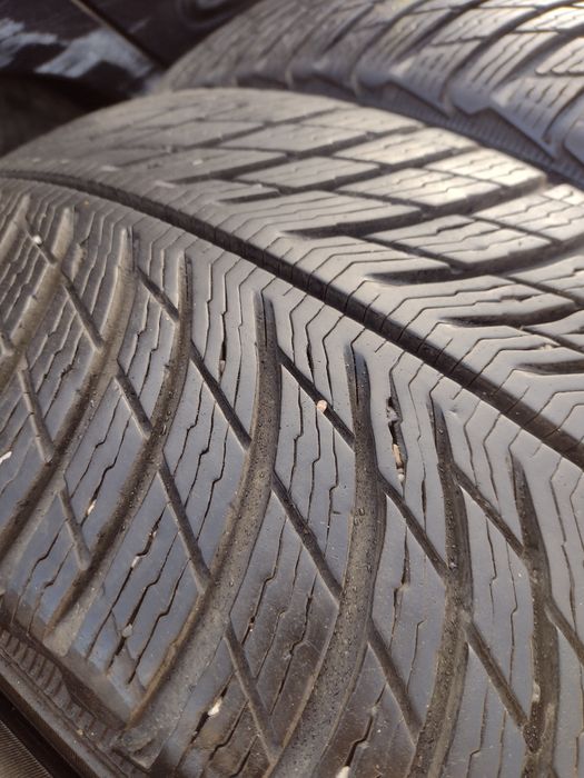 Перфектни 4бр.225/65/17 Michelin PA5 suv dot3621