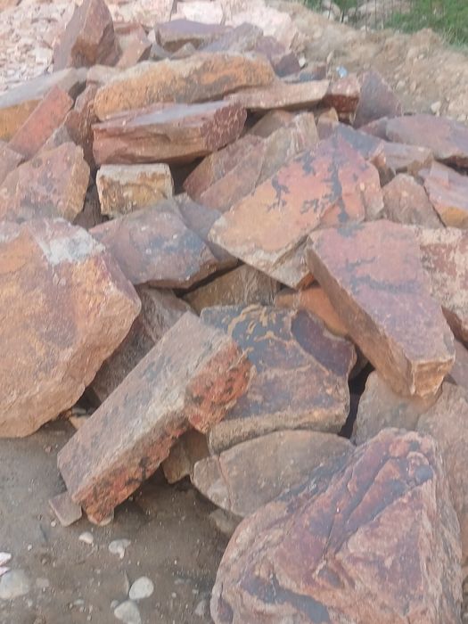 Натуралный камень