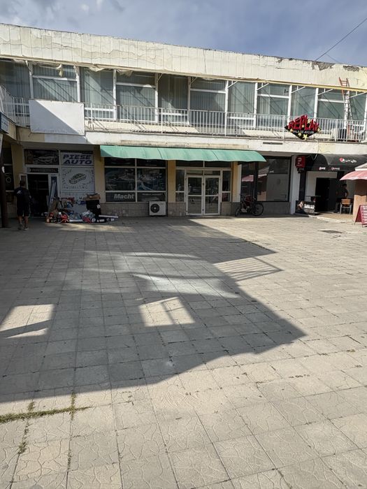 De inchiriat spatiu