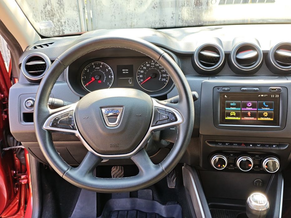 Dacia Duster 1.5 dCi 4x4 Red Line | Гаражна | 360 Камери | 1 СОБСТВЕНИК | 49 500 км|София