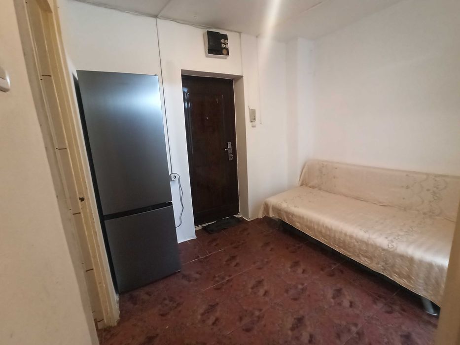 Particular, inchiriez garsoniera, sector 3, zona Costin Georgian