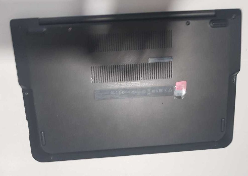 Vand laptop Lenovo Touchscreen S440