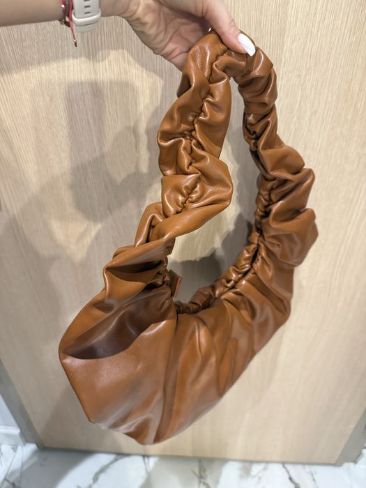 Нова екстравагантна чанта