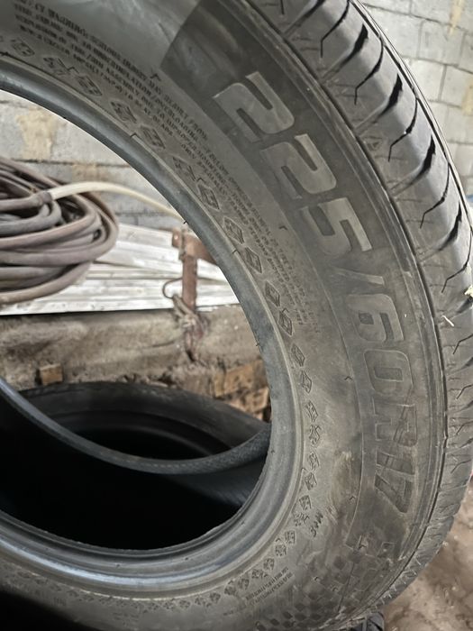 Комплект шин 225/60 R17