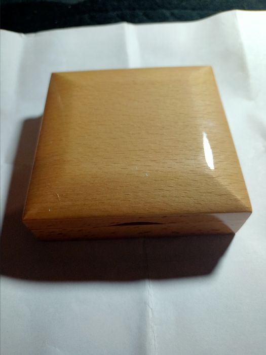 Продам монету с рождеством