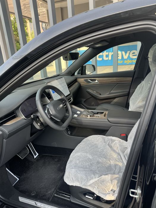 Aito seres 5 EV 2025