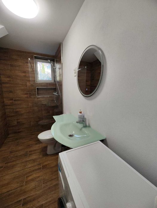 Schimb garsoniera cu apartament