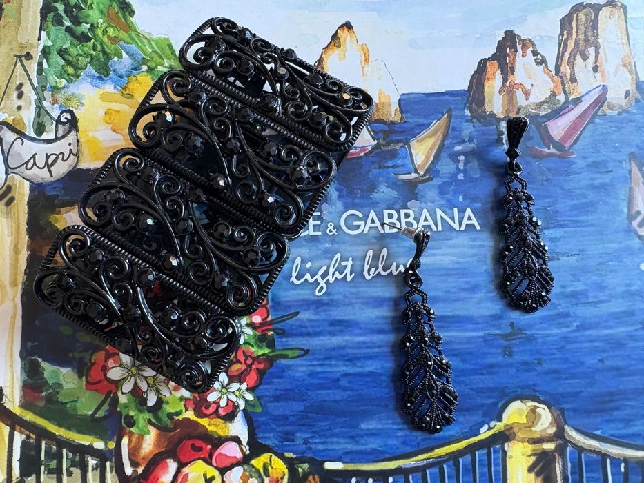 Комплект дамски бижута гривна и обици