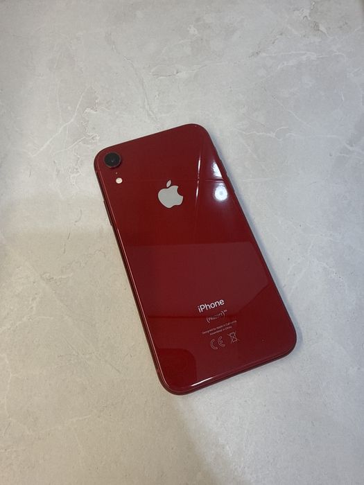 Продам IPhone XR
