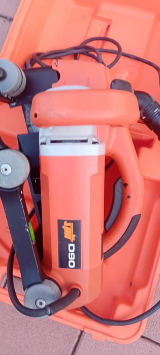 Freza pentru canelat spit D90