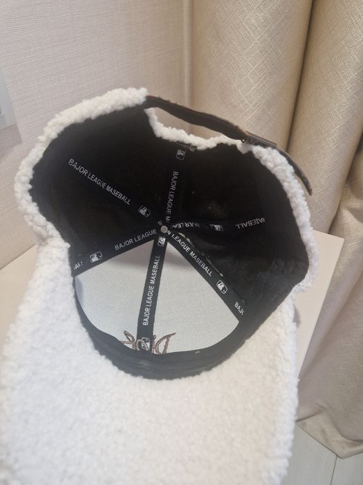 Женская шапка DIOR