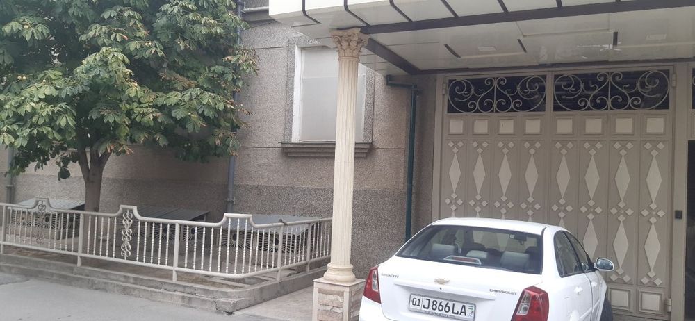 Uy sotiladi 15 Sotix