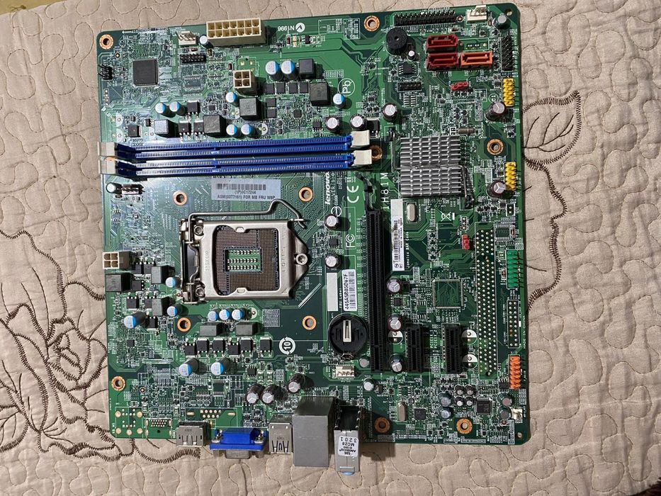 Vand placa video RX550, Procesor, Sursa