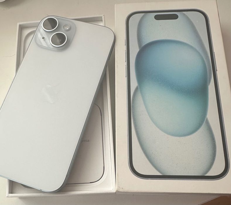 iPhone 15 128GB blue