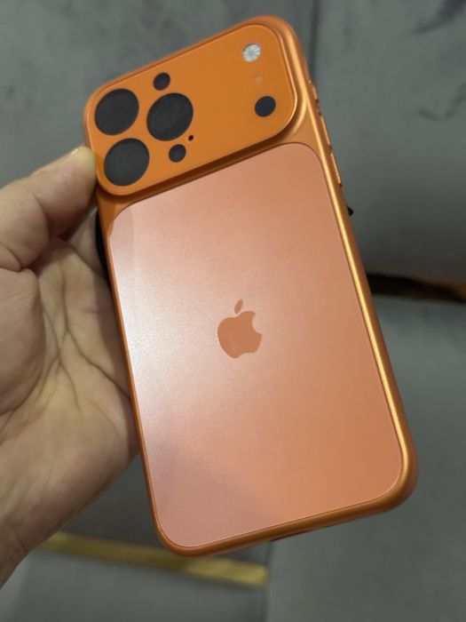 Чехол на iPhone 15 Pro Max