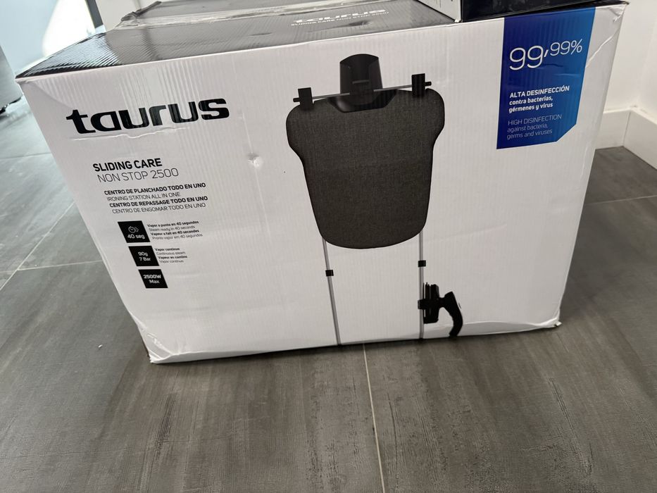 Statie de calcat verticala Taurus Sliding Care Non Stop 2500W - NOUA