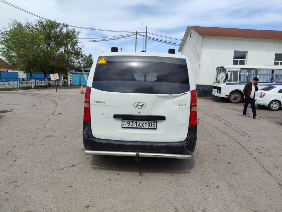 HYUNDAI H1, 2008г.в.двигател  газ-бензин,