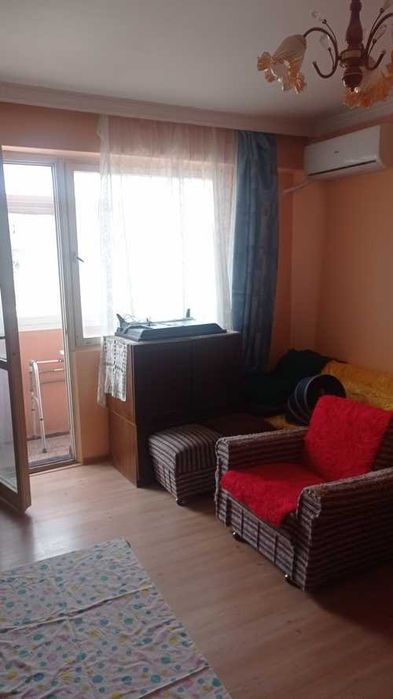 Продава 1-стаен апартамент в кв. Боян Българанов