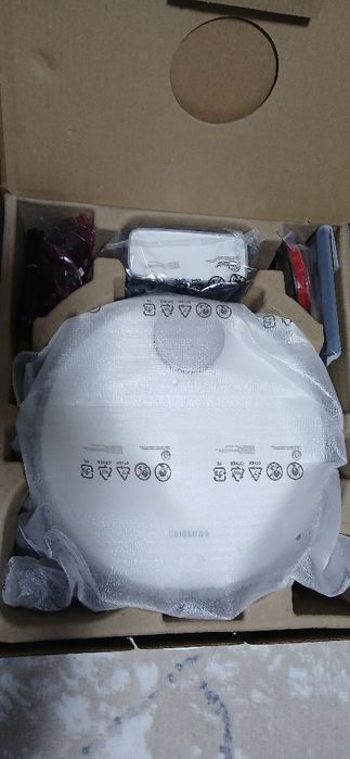 Новый робот пылесос