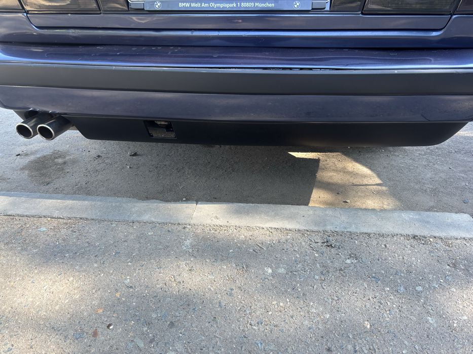 Продам на бмв 34 задний бампер