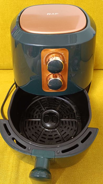 Фритюрник с горещ въздух