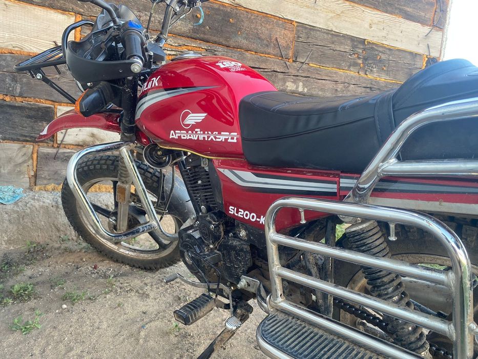 Продам мотоцикл 200 куб