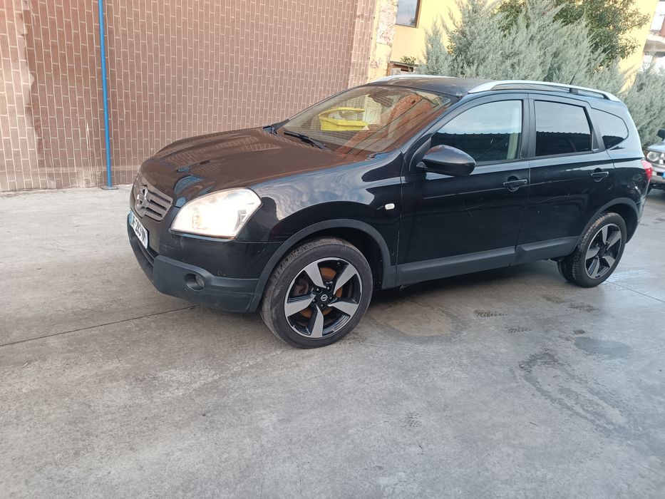 Nissan Qashqai+2