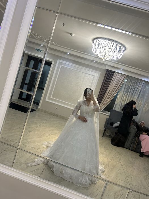 Продам свадебное платье для девушки