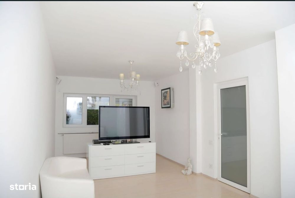 Iancu Nicolae:Vila duplex,aproape de padure, strada cu acces securizat