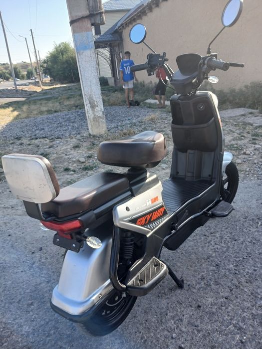 Электроскутер sky way m800