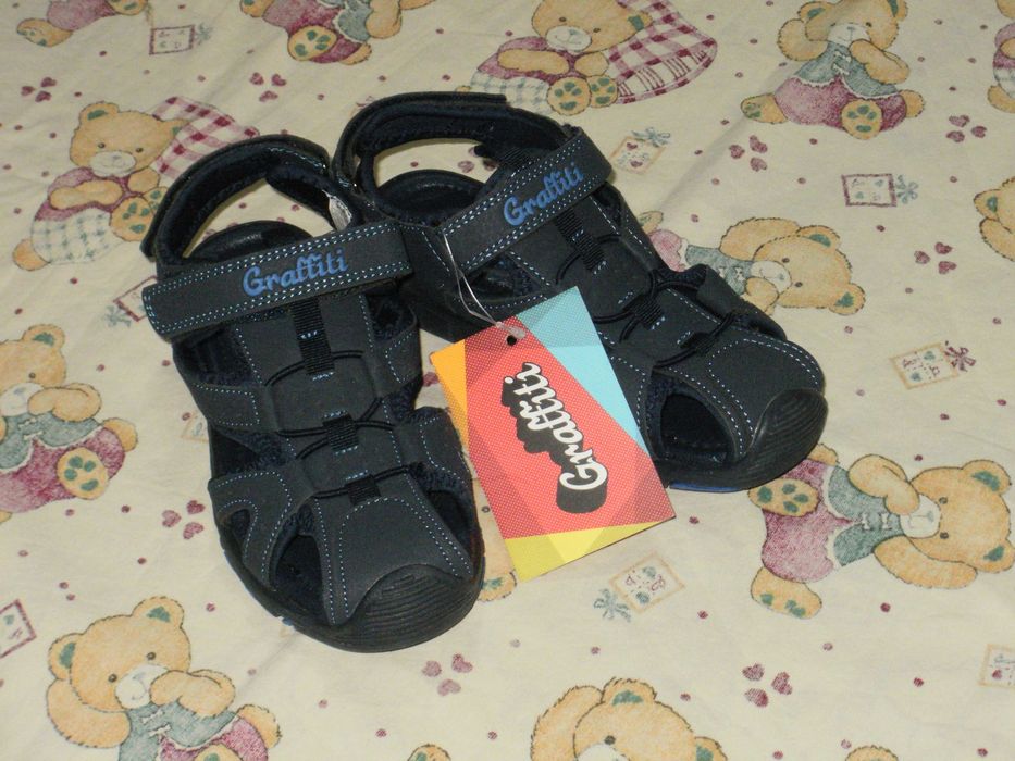GRAFFITI нови детски сандали 33
