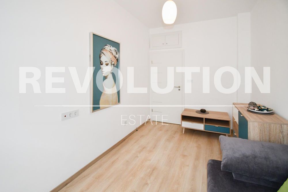 Дава се под наем Четиристаен апартамент в София, Център - 130 кв.м за 1350 € - Снимка #5