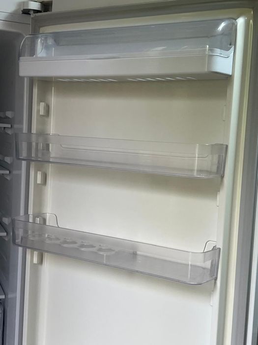 Продам Холодильник Samsung