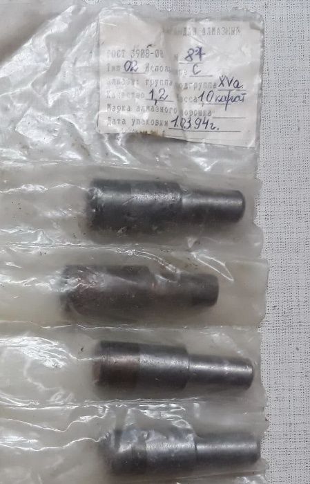 Карандаши алмазные. Новые.