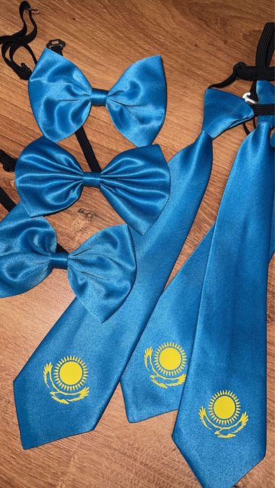 Пилотки галстуки