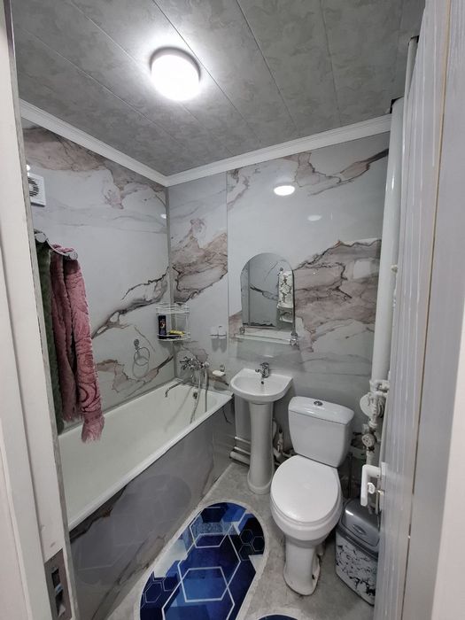 Чирчик 3 квартал 1комнатная новая евроремонт 1етаж мебел техники