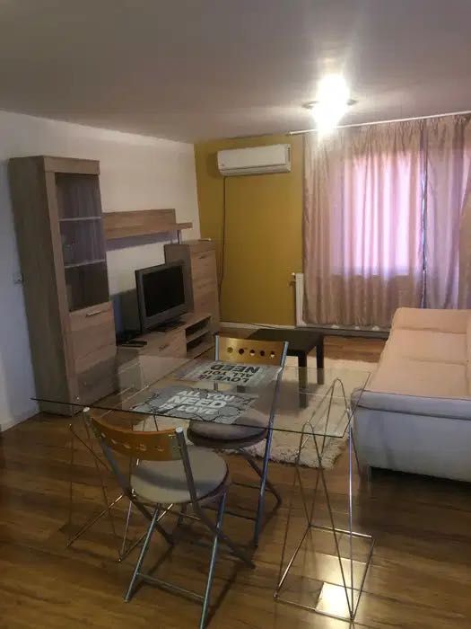 Apartament de închiriat