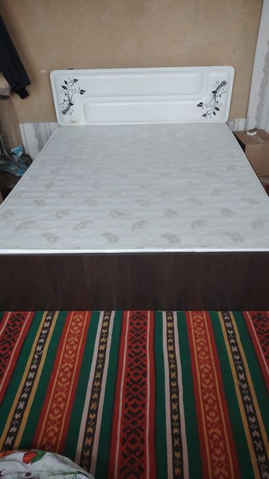 Спальный гарнитур сатылады