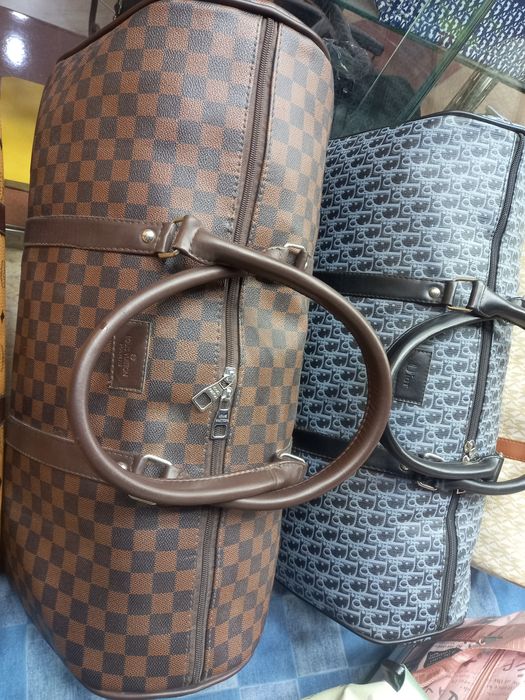 Geanta de Voiaj LV, noua