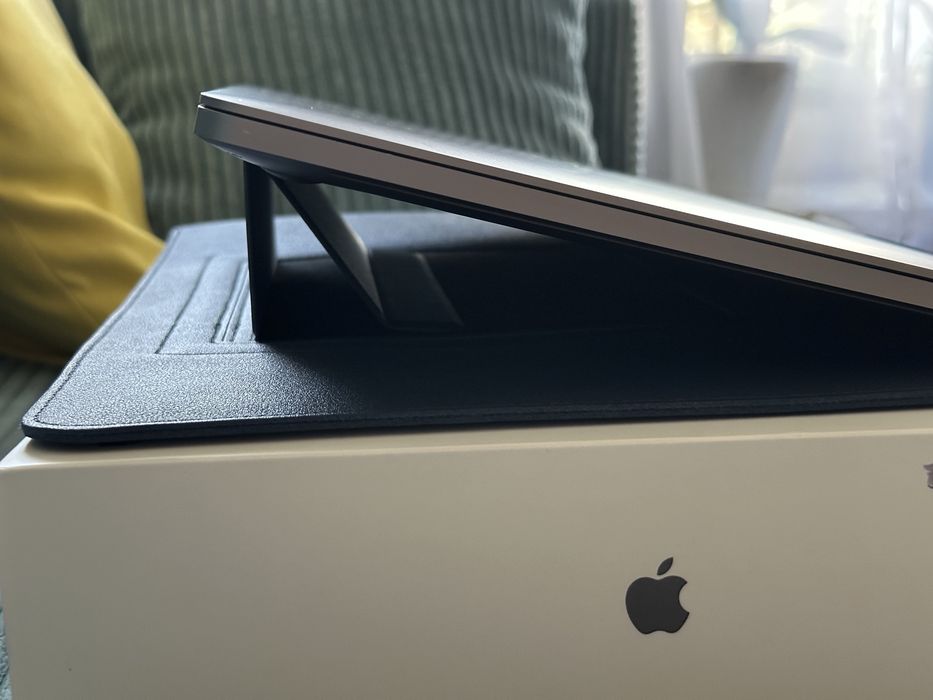 MacBook Pro 16” 2019 – i9 / 16GB RAM / 1TB SSD / Radeon Pro 5500M 4GB