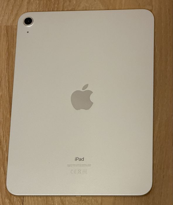 iPad (10th generation) 64GB Silver WIFI 2022 aproape ca noua