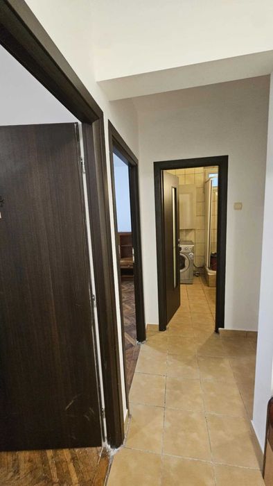 Apartament 3 camere decomandat de închiriat Alexandru cel Bun