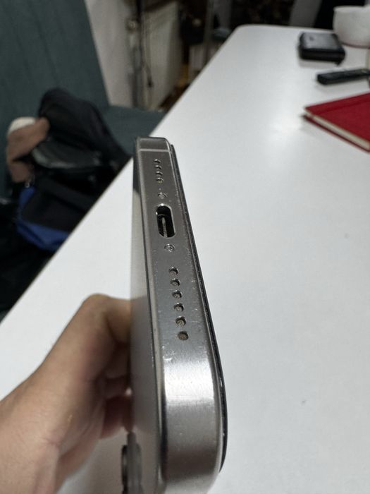 Продам либо обмен iphone 16 pro max 256 гб
