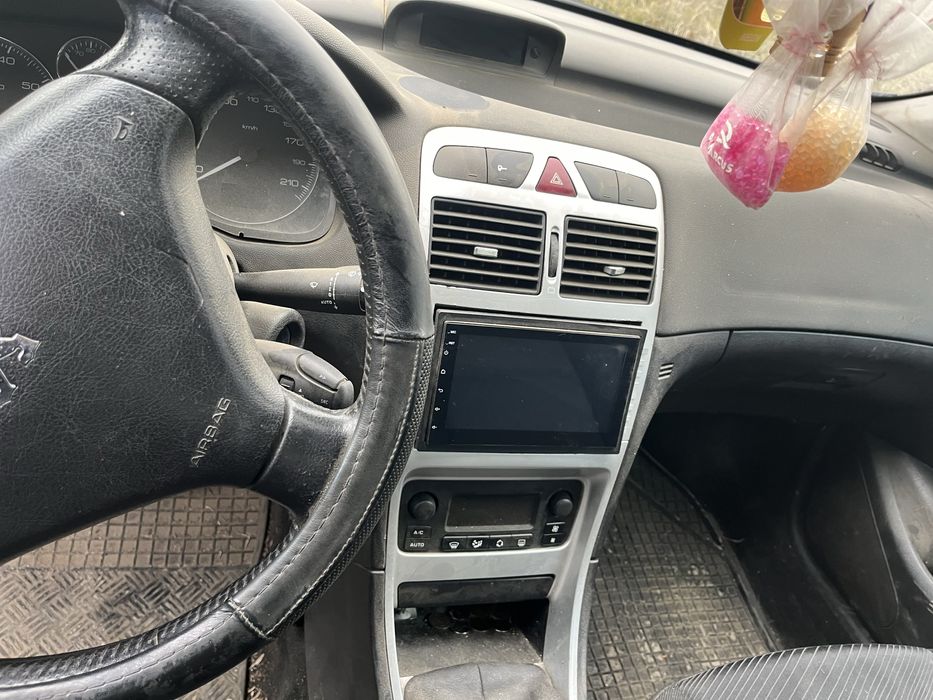 Vand oglinda stanga si dreapta electrica Peugeot 307