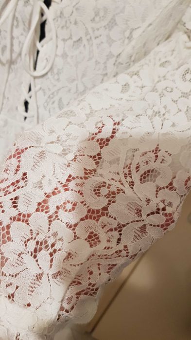 Дамска дантелена рокля XS-S - НОВА