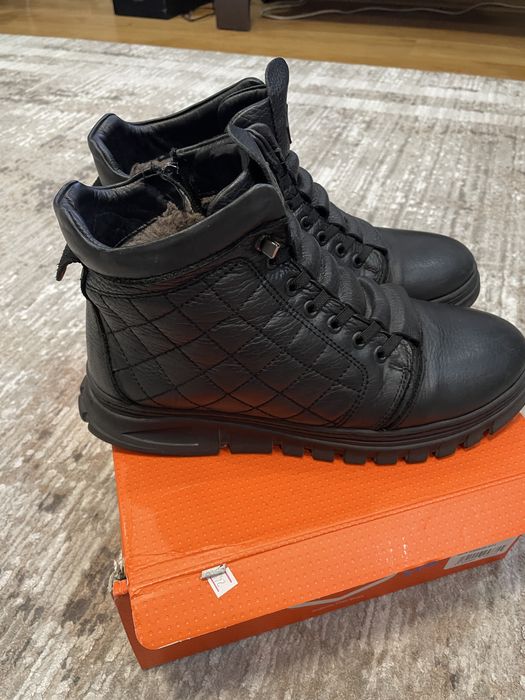 Ботинки зима на подростка 40 разм