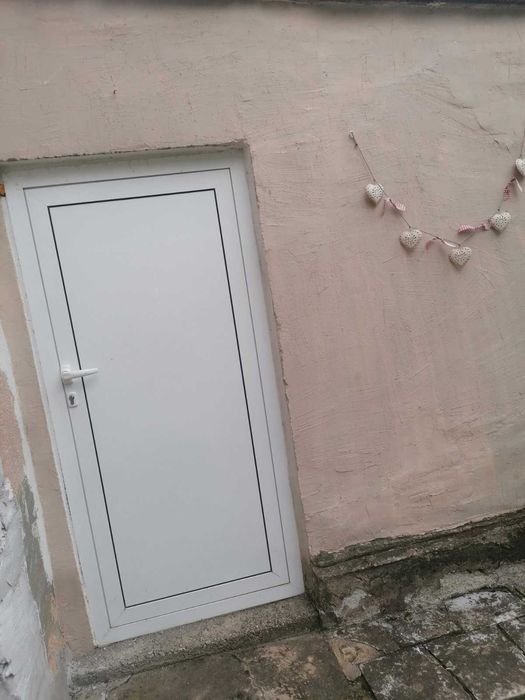 продавам две къщи в с.Балювица