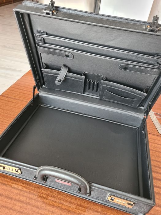 Дипломат Кожа  Чёрный