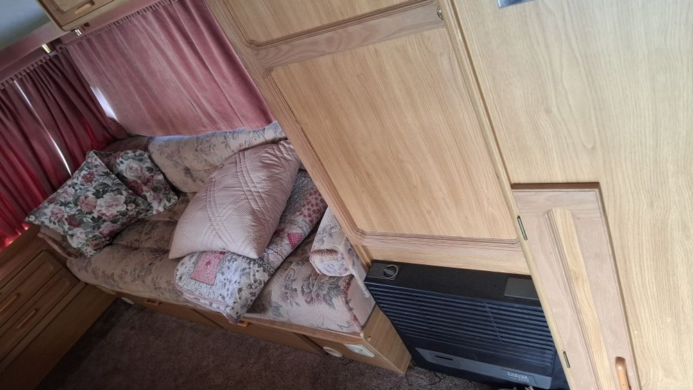 Каравана Avondale 4m 2004г/бартер/