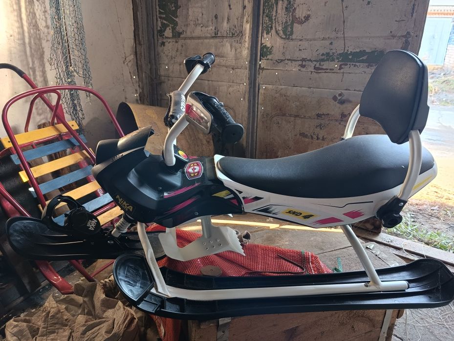 Продам снегокат Nika kids